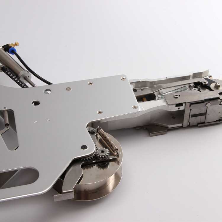 Yamaha CL 72 mm feeder Applicabie Machine type YV100II YV100X YV100XE YV100XG YG100 YG200 YG12 YG24